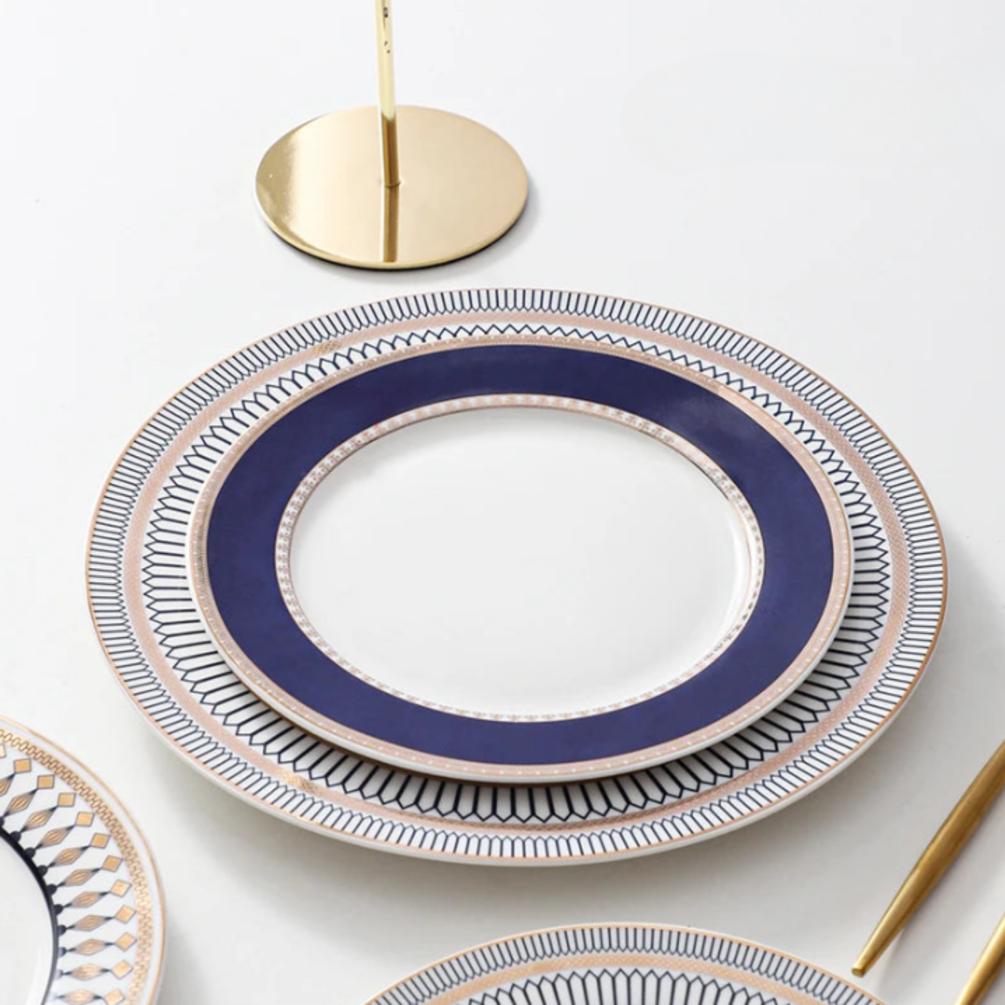 Round Geometric Ceramic Plate