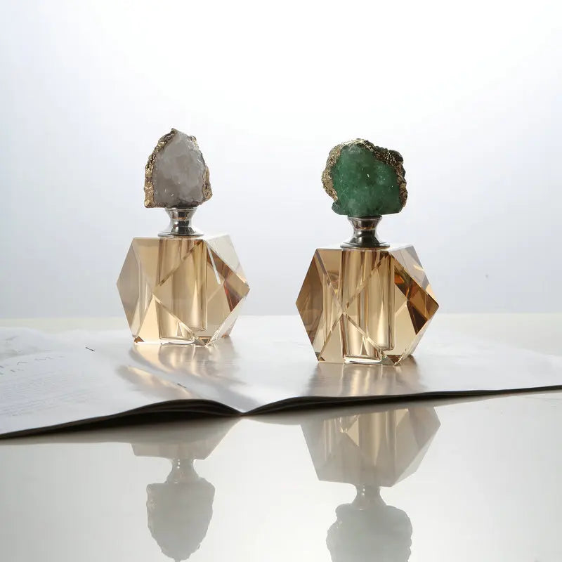 Elegant Nordic Agate Crystal Perfume Bottle – Modern Crystal Art Tabletop Decoration